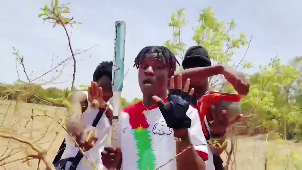 IB CHAMPION DANS LE SIX (6) clip officiel