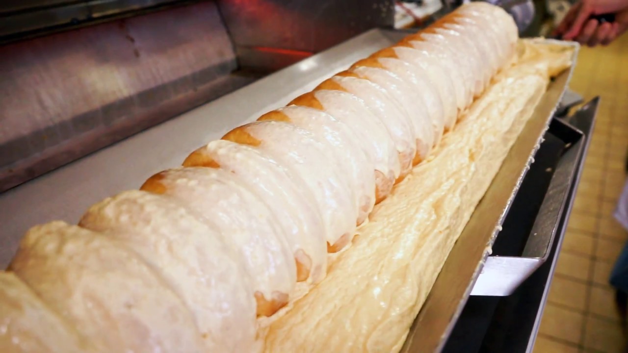 Making The Famous Baumkuchen (Tree Cake) At Café Rudolph - Bad König