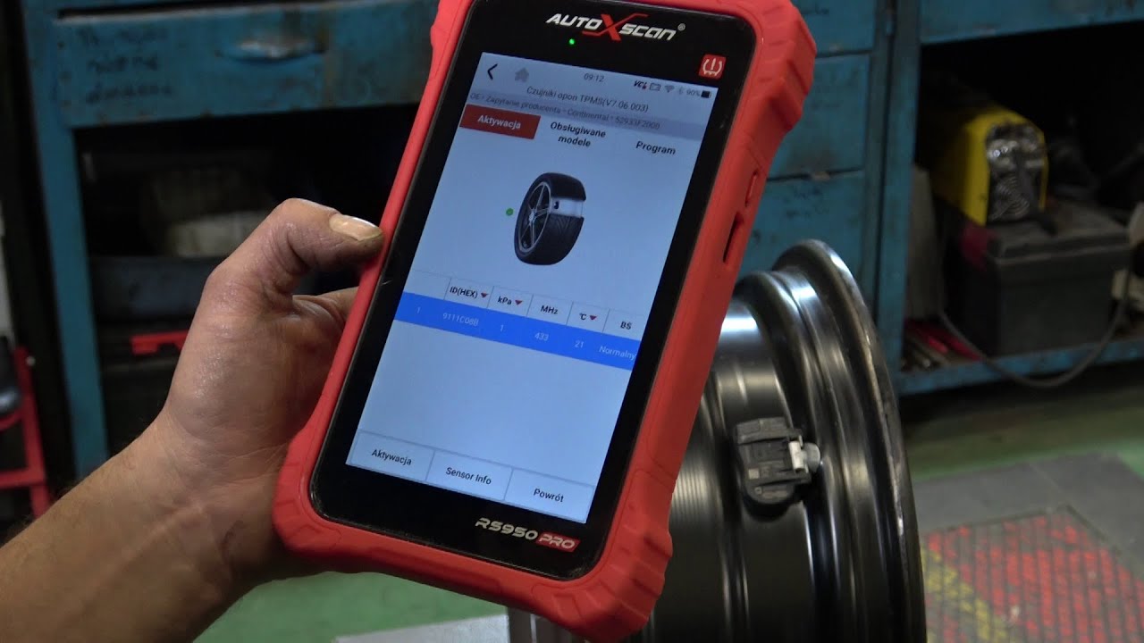 RS950PROTS system TPMS, czujniki w kołach i system TPMS (Tire Presure Monitor System)