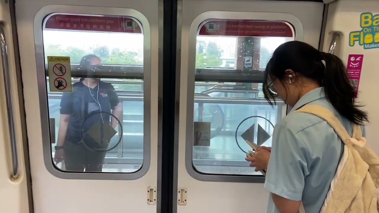East West Line (PMSM C151) EW27 Boon Lay to EW24 Jurong East