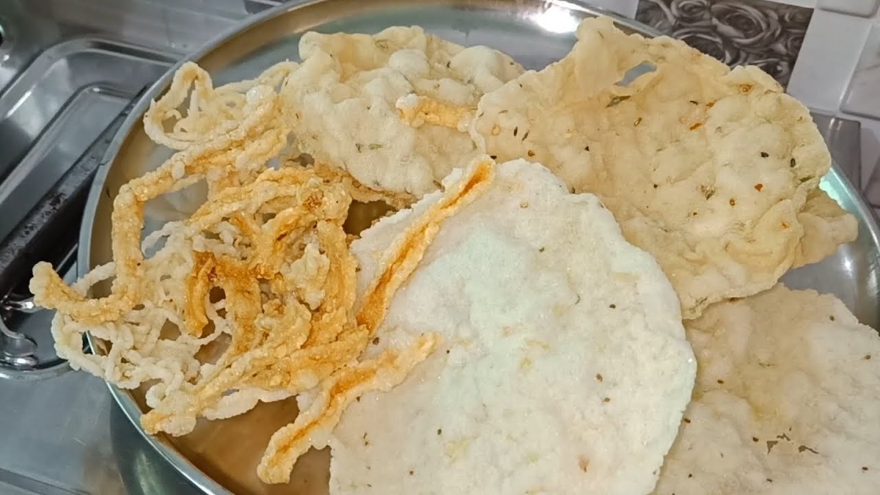 चावल के आटे से नए नए प्रकार से बनाए गए गठिया सेव पापड़ 😋 | Subscribe My Youtube Channel 🙏🏻