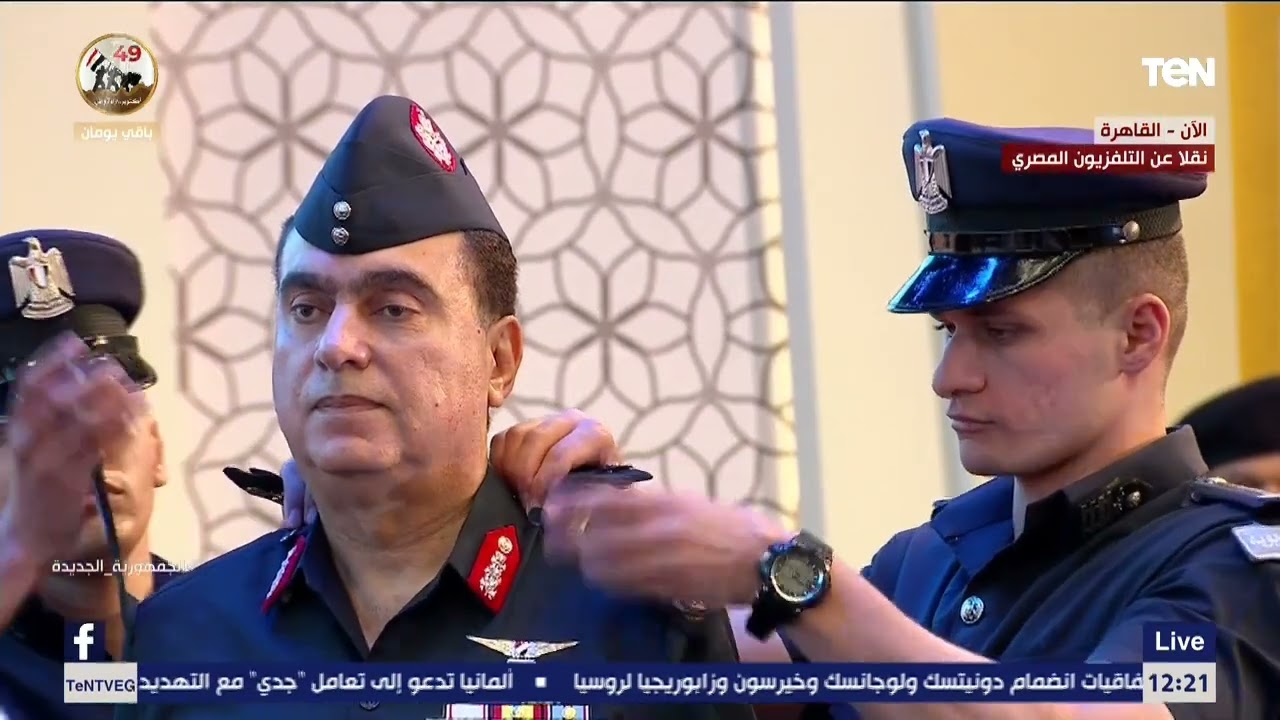 الرئيس السيسي يصدق على ترقية قائدي القوات البحرية والجوية إلى رتبة فريق