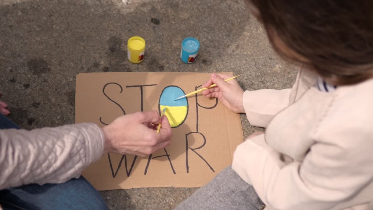 Допомога Україні | Волонтерський рух | Stand with Ukraine