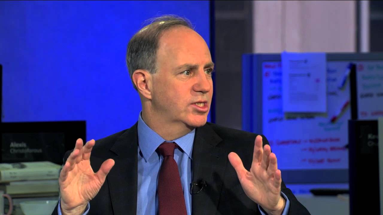 Yahoo Finance Editor-in-Chief Andy Serwer and T. Boone Pickens discuss the changing news business