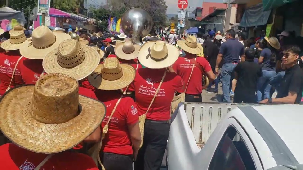 Carnaval tlayacapan morelos en los sones banda  BRIGIDO SANTAMARIA