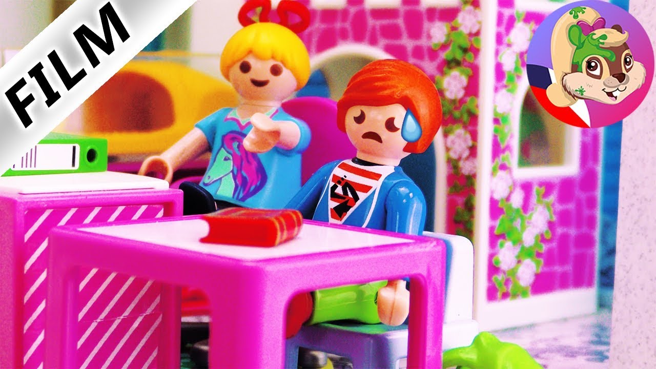 Playmobil př&iacute;běh | Doučov&aacute;n&iacute; matiky pro Juliana! | Nen&iacute; matematick&yacute; genius? | Rodina Dvoř&aacute;kova