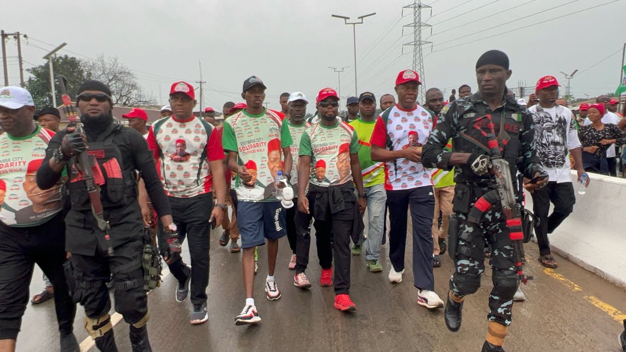 WHAT HAPPENED TODAY IN ABA AS CROWD TROOP OUT TO SUPPORT DR ALEX OTTI