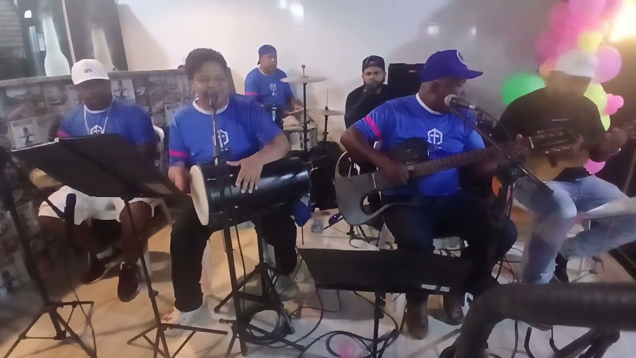 GRUPO ESCOLHIDOS E GRUPO GUIADOS PELO SENHOR.PG NA FESTA DO ALISSON E GRACIELLE 