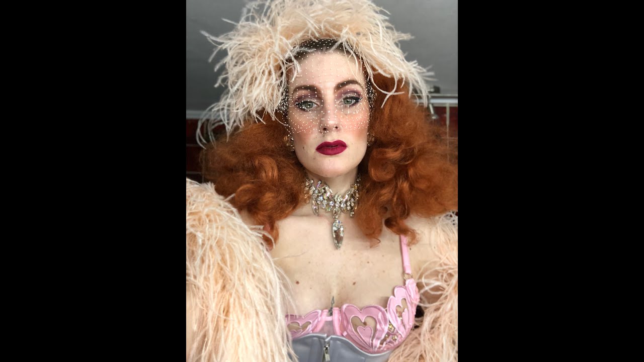 Modern Toxic Show // La Rubinia // Bunny Burlesque Hamburg