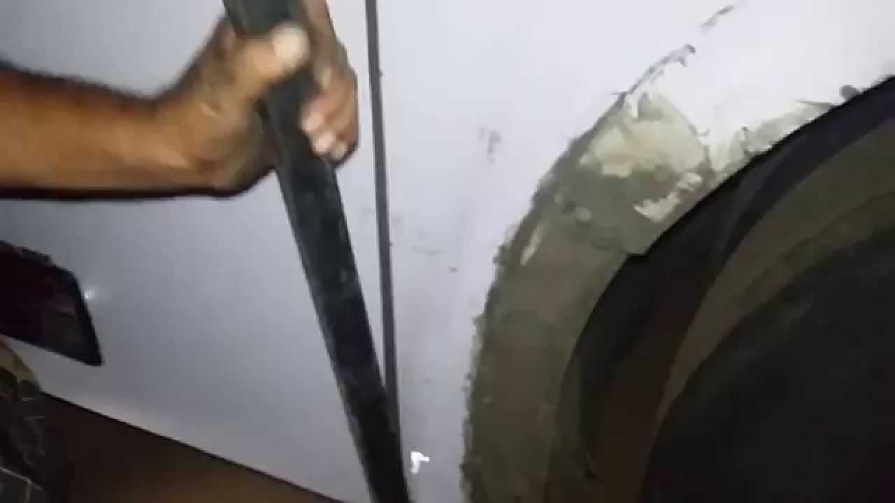 Volvo Bus Tyre Blow Out, Tyre Puncture And Bus Accident Mishap