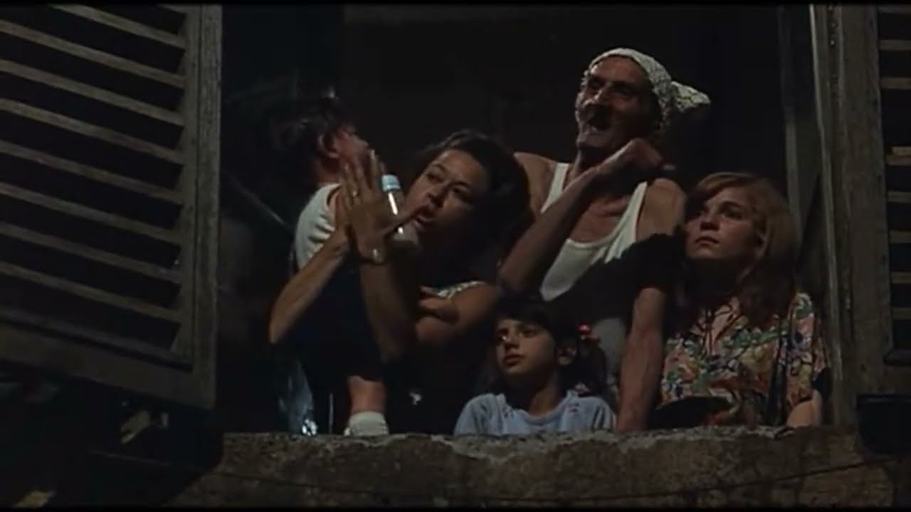 DEDICHE A ROMA - Litigata tra balconcini a vicolo del mattonato (Trastevere 1971)