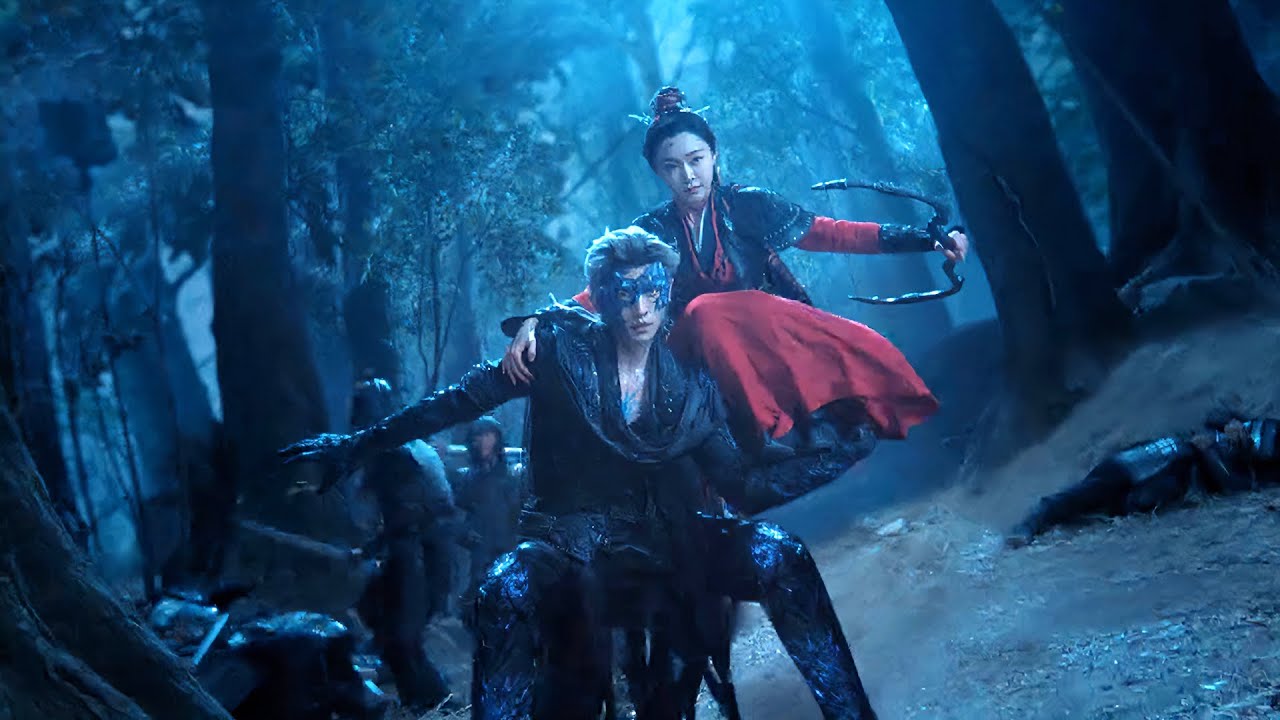 女將軍遇險，少年化身吸血鬼魔王及時趕到救援，兩人並肩作戰默契十足#与晋长安 #丞磊 #宋轶 #古装 #甜宠 #吸血鬼