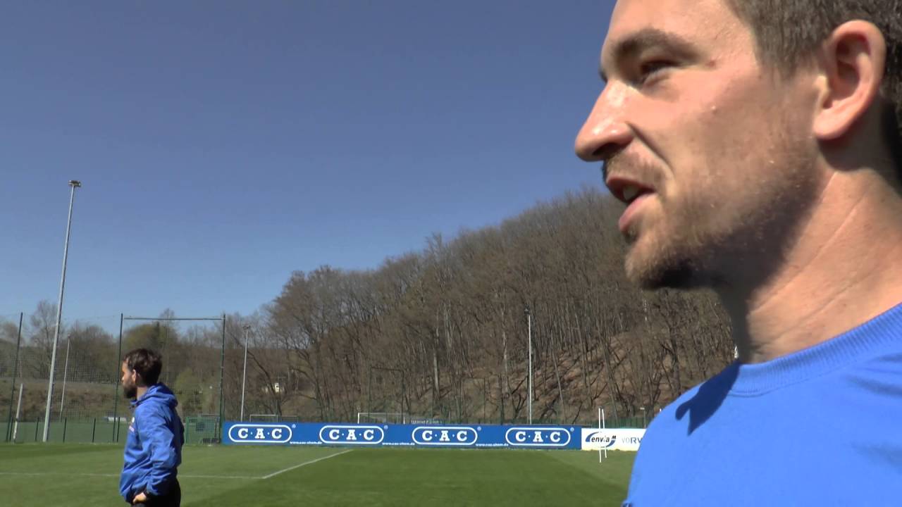 Trainingseinheit am  21.04.2016 mit #Augenzwinkern.  #Kumpelverein #Aue