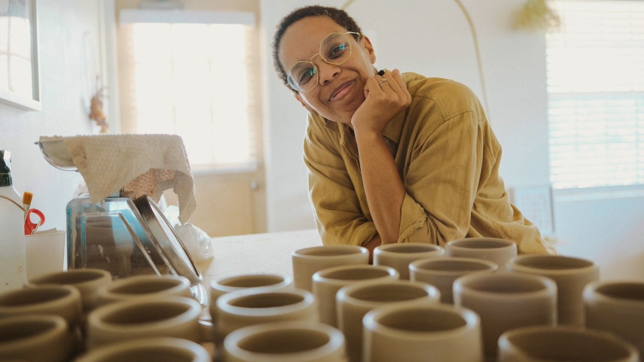 making pottery at home 😌 cozy artist studio vlog