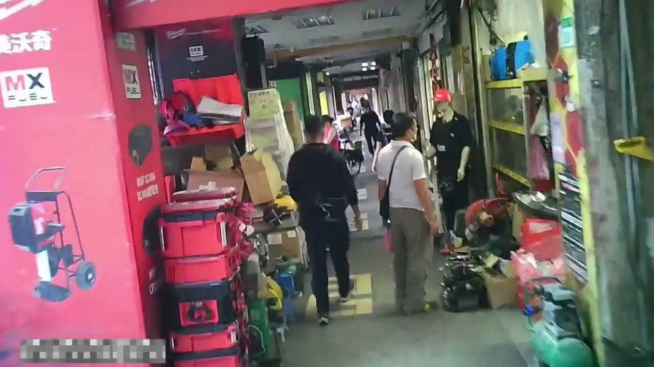 萬華 康定路西昌街 美女街景按摩站壁豆干厝