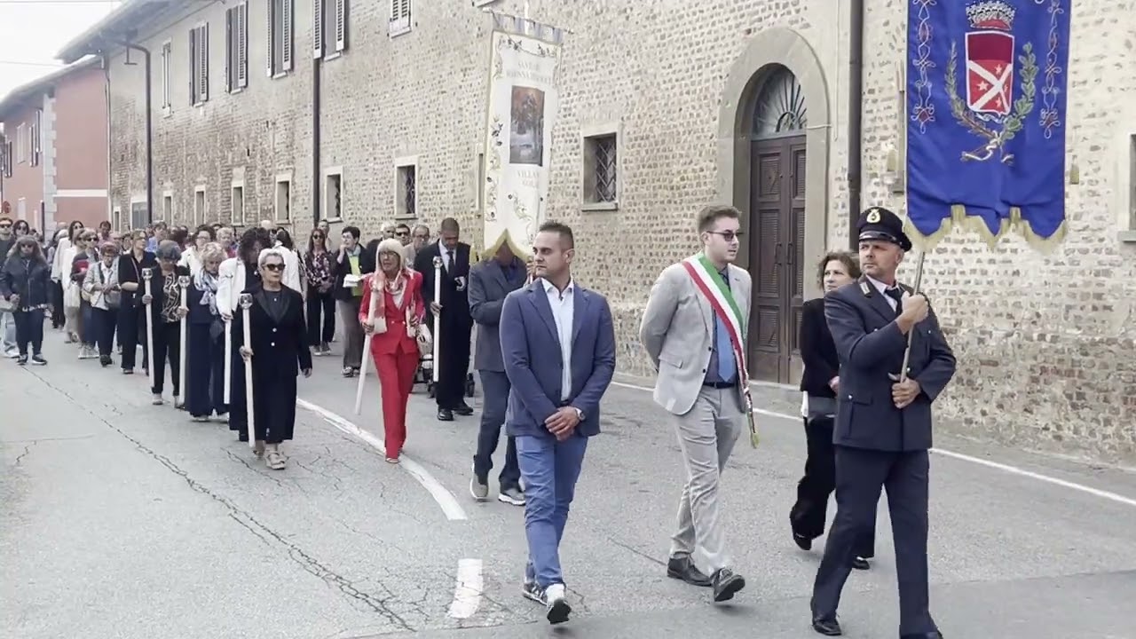 La processione per la festa patronale della Madonna della Noce a Villanova Solaro (2025)