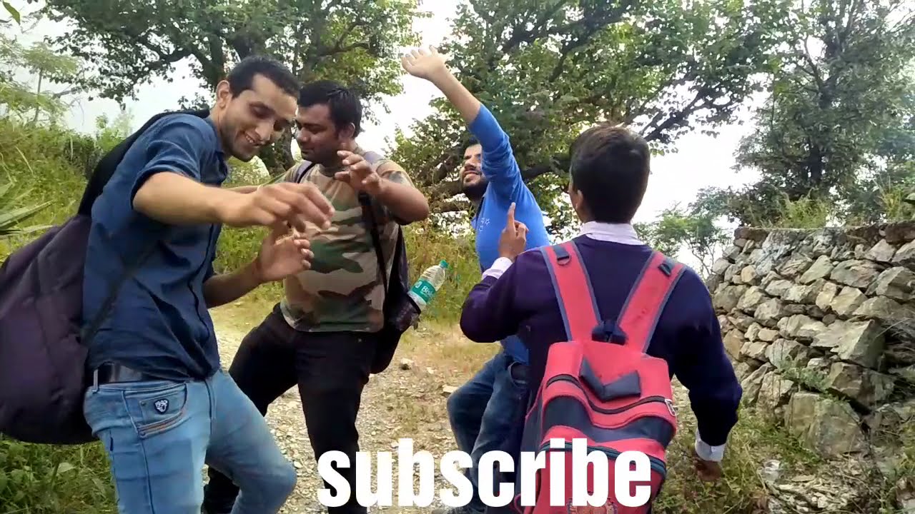 Maa ki kasam sari duniya hari re