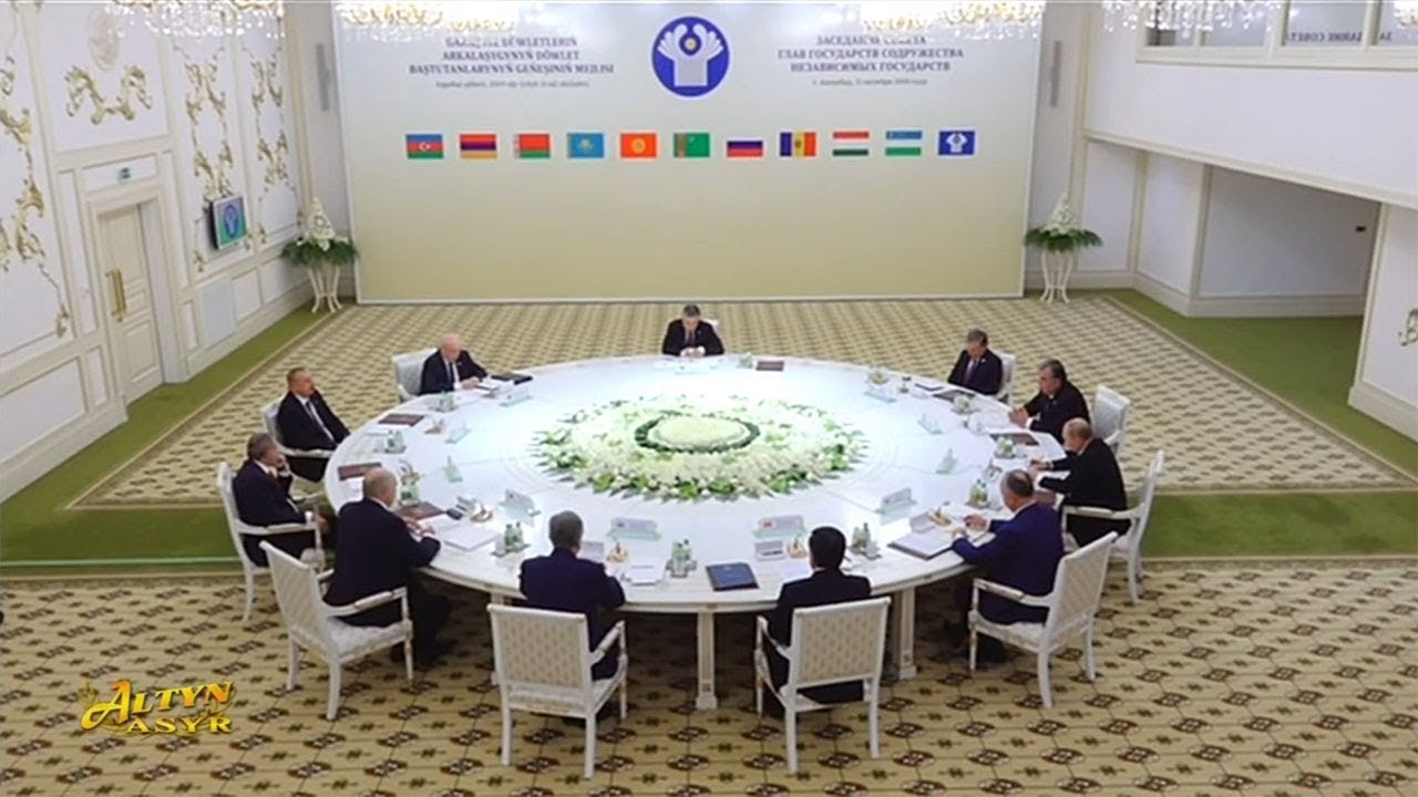 Идиллия на заседании глав стран СНГ в Ашхабаде