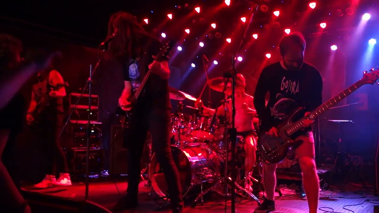 Deviance (Brno, 5.5.2022)