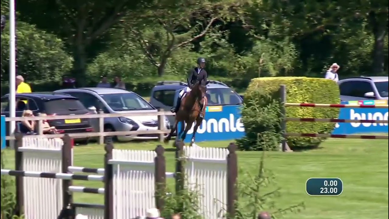 Holly Smith & Hearts Destiny - Hickstead Derby Trial
