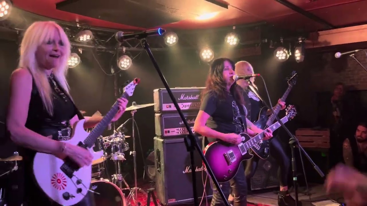 Girlschool - Live - C’mon Let’s Go At Nirvana 