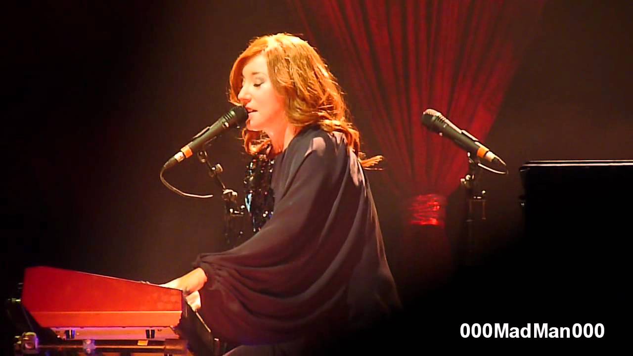 Tori Amos - Suede - HD Live at Le Grand Rex, Paris (05 Oct 2011)