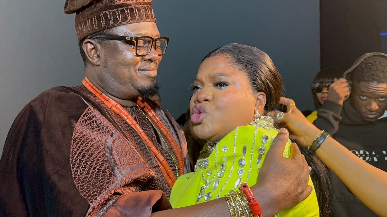 TOYIN ABRAHAM GETS STANDING OVATION AT ALAKADA BAD AND BOUJEE PREMIERE