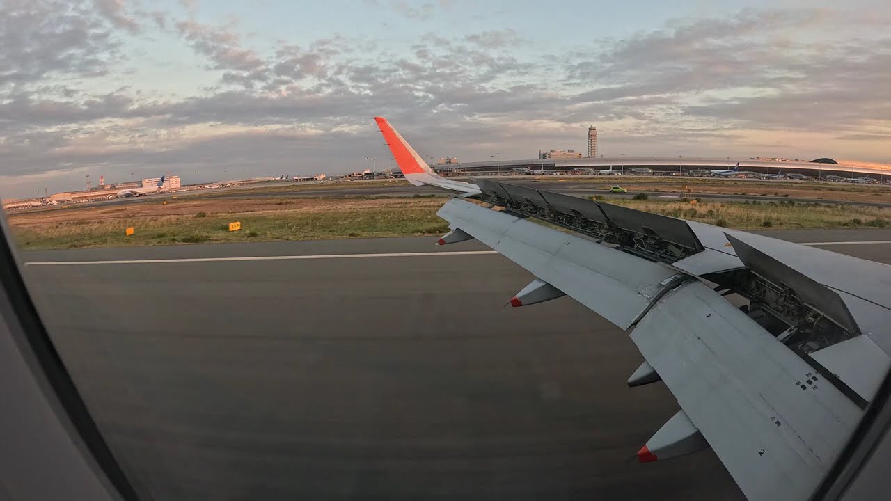 Jetstar Japan A320 GK50 Landing into Osaka Kansai Rwy 06R
