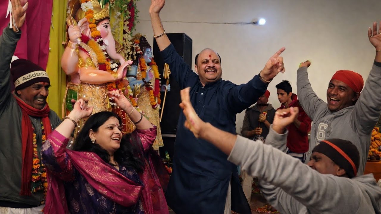 SDM SAHIB खूब झूमे मां के भजन पर❤️❤️