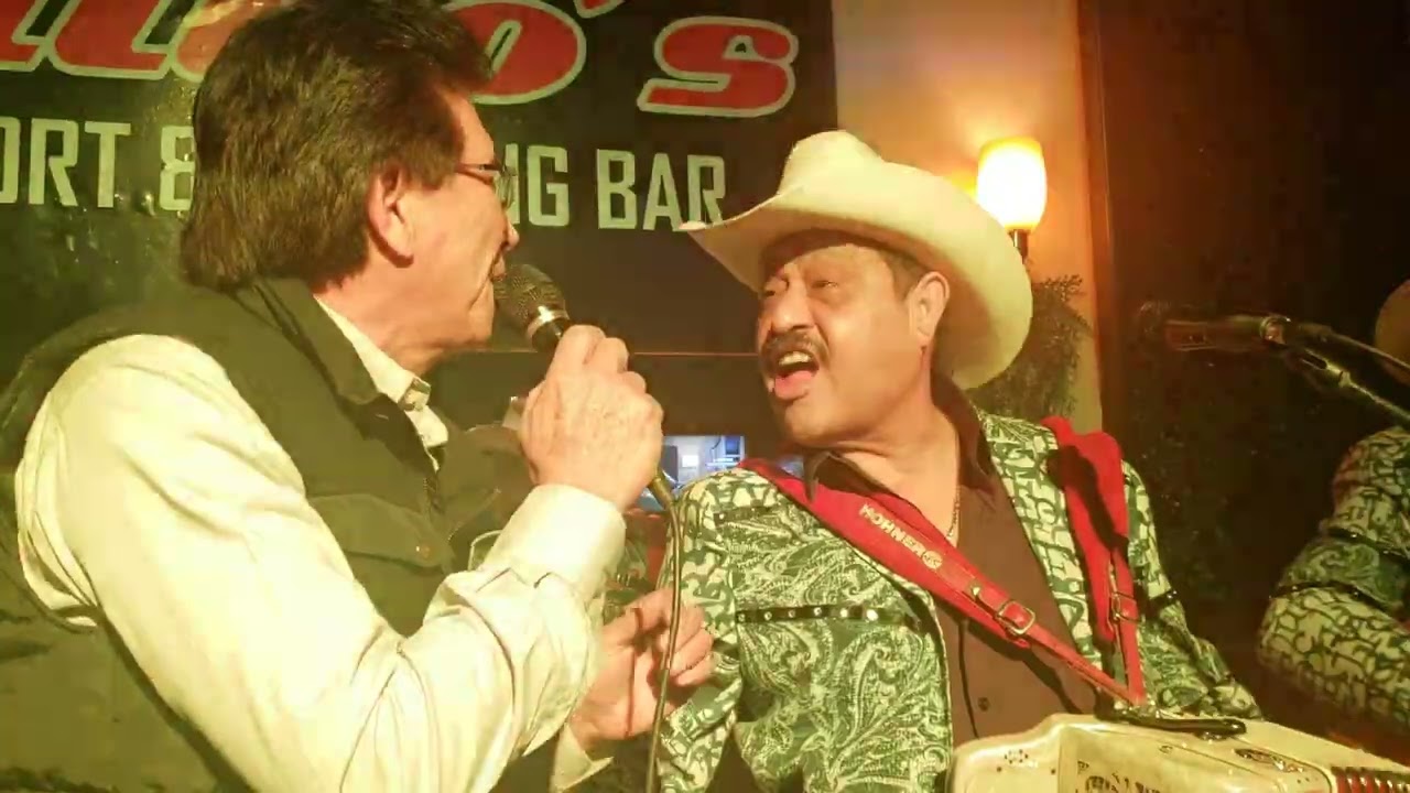 DOS MUJERES BONITAS EN VIVO FABIAN GOMEZ Y MARTIN RAMOS DE LA TAMBORA RITMO EXPRESS REALITOS'BAR