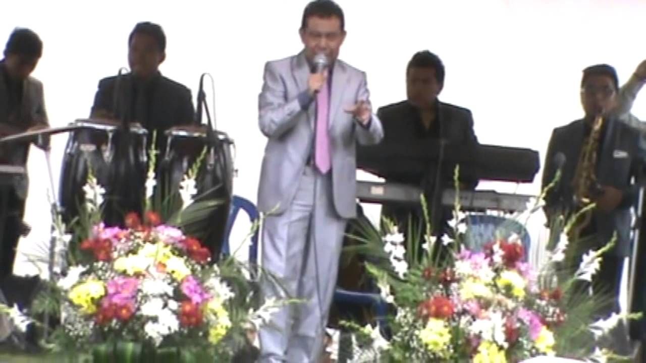 Julio Elías En Vivo En Nebaj El Quiche 2015