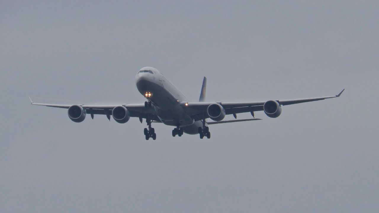 Lufthansa Airbus A340-642 Flight LH434 Chicago to Munich D-AIHY