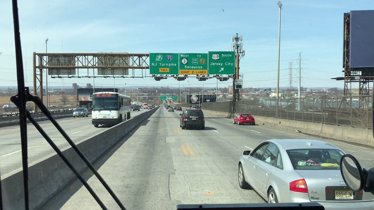 NJ Transit HD 60FPS: Riding MCI D4500CT 7176 on Route 321 (New York to Vince Lombardi) 3/21/17