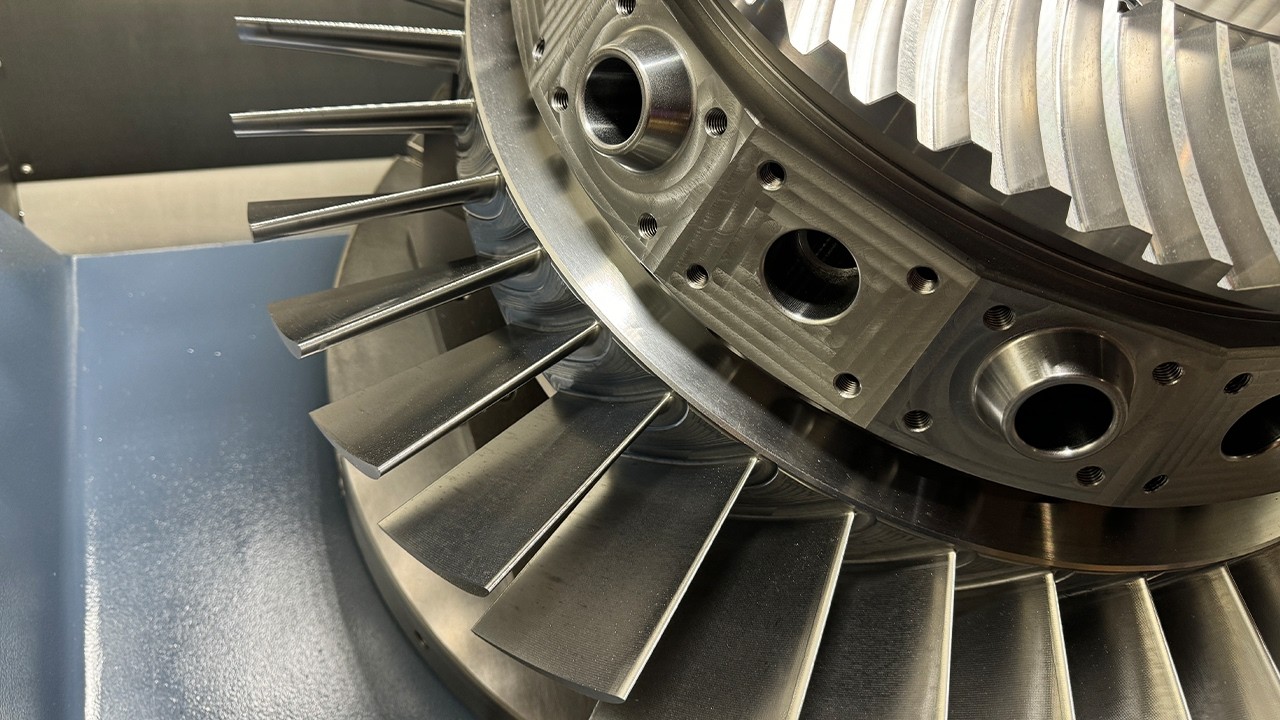 Blisk Bearbeitung auf einer ALZMETALL GS 1200/5-FDT