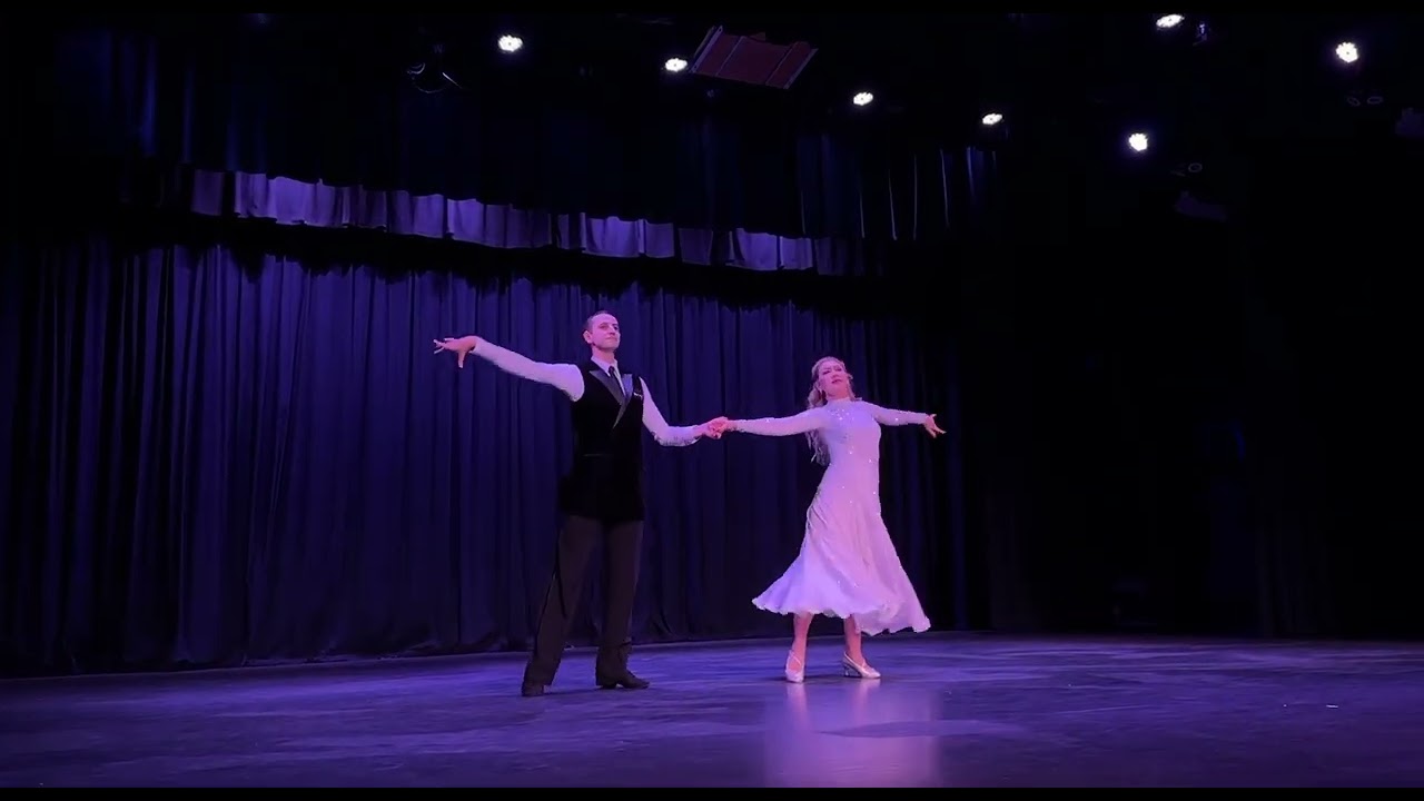 Moon River! Beautiful Waltz!💃🕺❤️