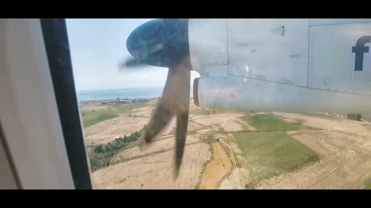 Приземление Bombardier Dash Q8 400, Qazaq Air в аэропорт Тамчи Иссык-Куль из Алматы.