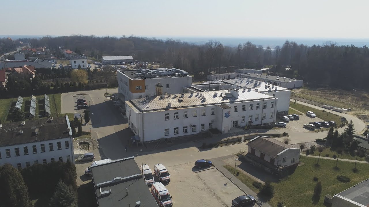 Polskie Wuhan. „Trzy kombinezony na cały szpital” (UWAGA! TVN)