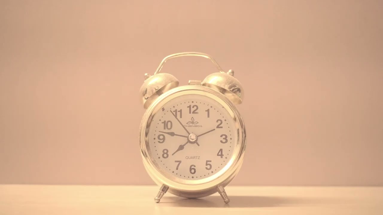 Study With Me — Minimal Desk & Clock (Pomodoro Style)