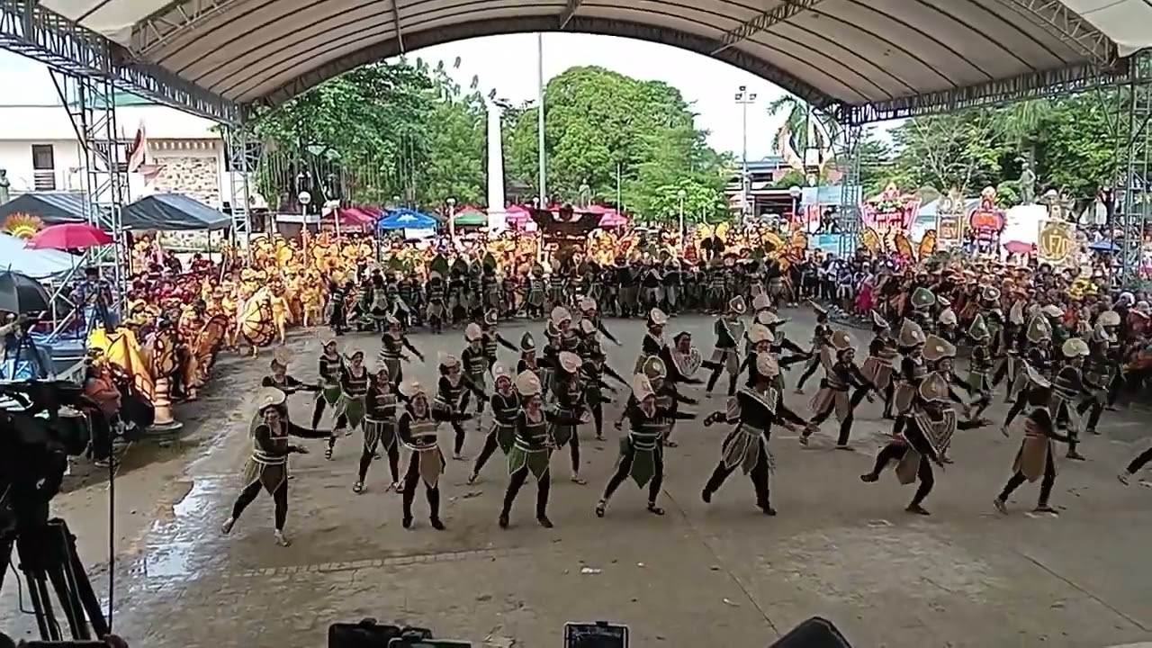 Sinaot sa Calle Teacher's category. District of Kalibo I & II presentation 