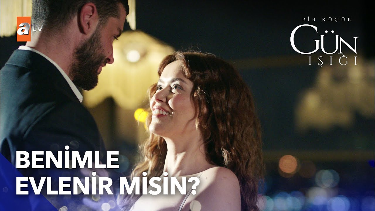 Fırat'tan Elif'e evlenme teklifi! - Bir Küçük Gün Işığı 30. Bölüm