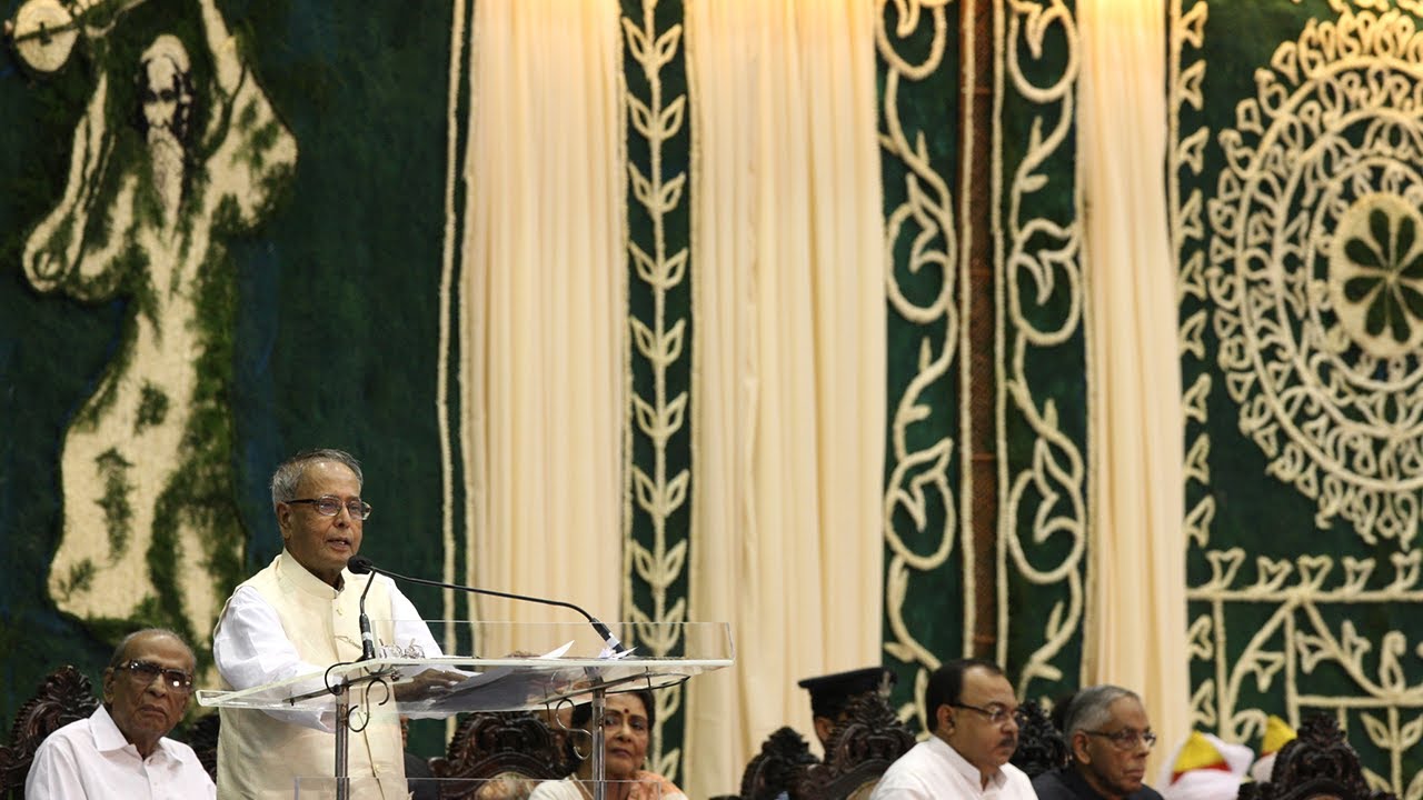 President Mukherjee attends Civic Reception hosted in his honor by Government of West Bengal (Part4)