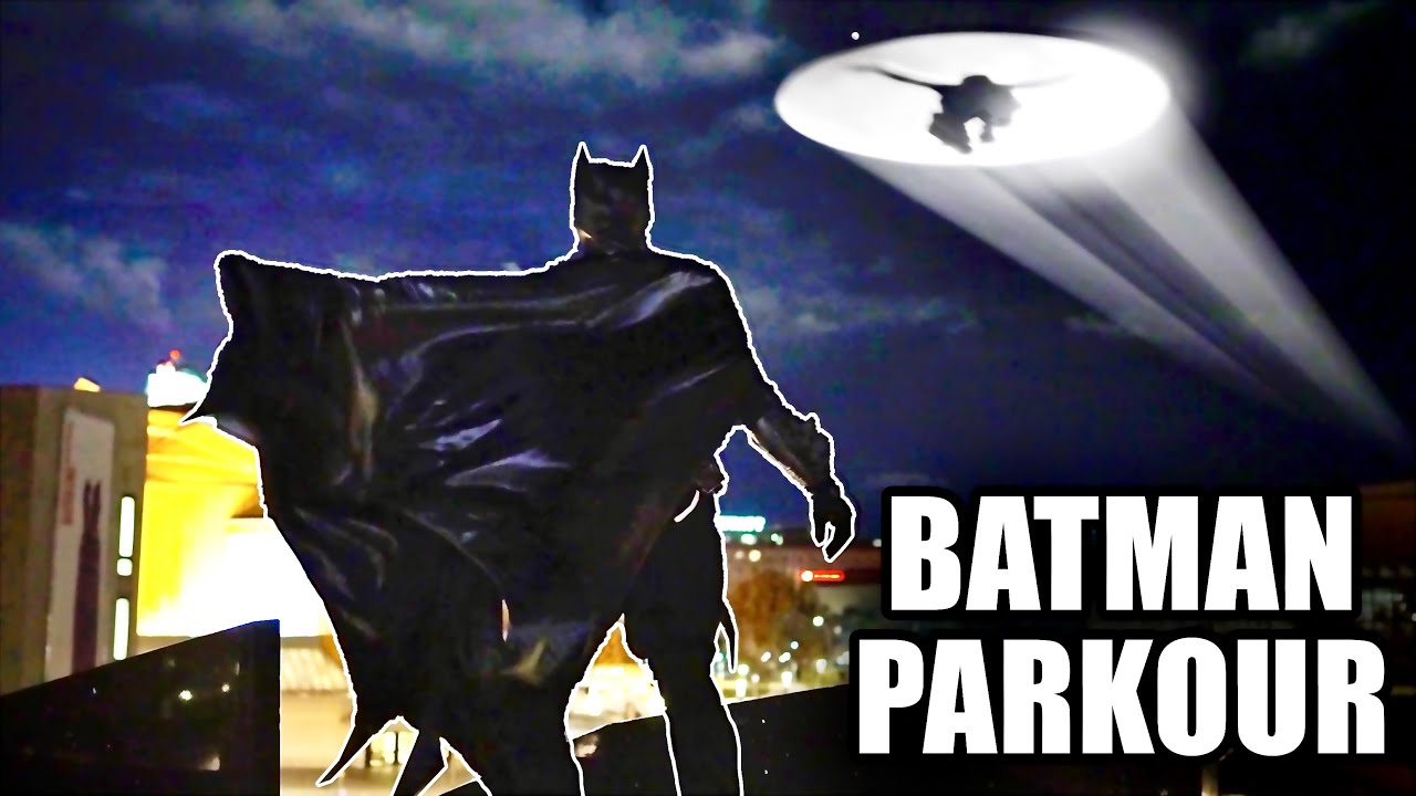 BATMAN vs CATWOMAN - Parkour by Night in Real Life