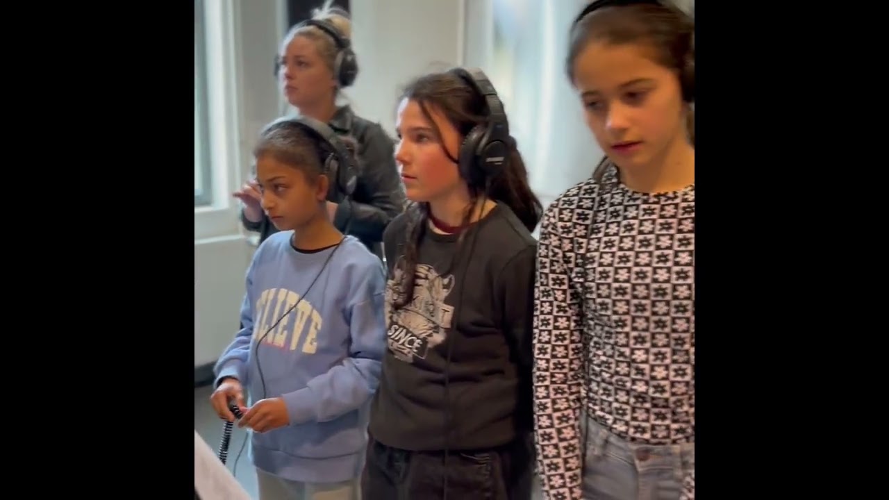 Les enfants de l'école Victor-Hugo chantent contre le harcèlement