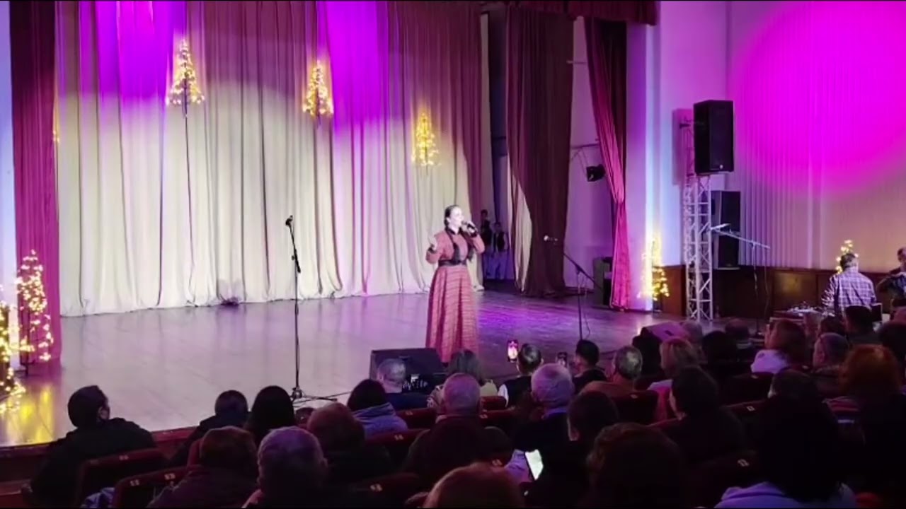 Ioana Sandu-„Mă întorc acasă de Crăciun”