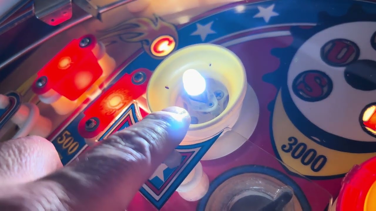 Ремонт пинбольных автоматов Bally Evel Knievel Is Alive 1977 года #pinball #evel Knievel #bally #...
