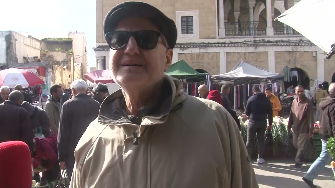 دقلة النور كليتها في فرنسا   ومانجمتش ناكلها في بلادي لأنها غالية..اليوم التونسي ولى يتسلف باش ياكل!