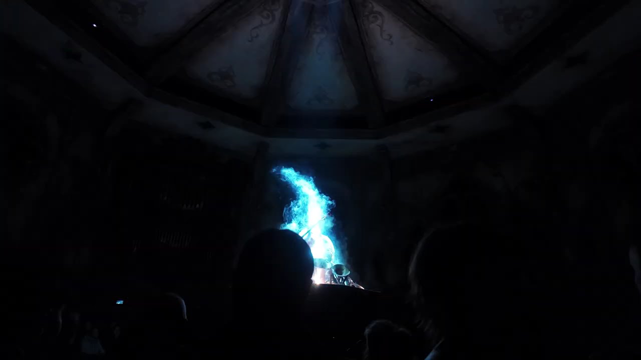 4K Efteling  Danse macabre 2.0 bank 3 rij 3  ONRIDE 14-11-2025