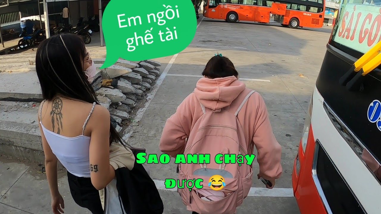 Cùng vợ nhỏ rước khách gặp hot girl chịu chơi 😂