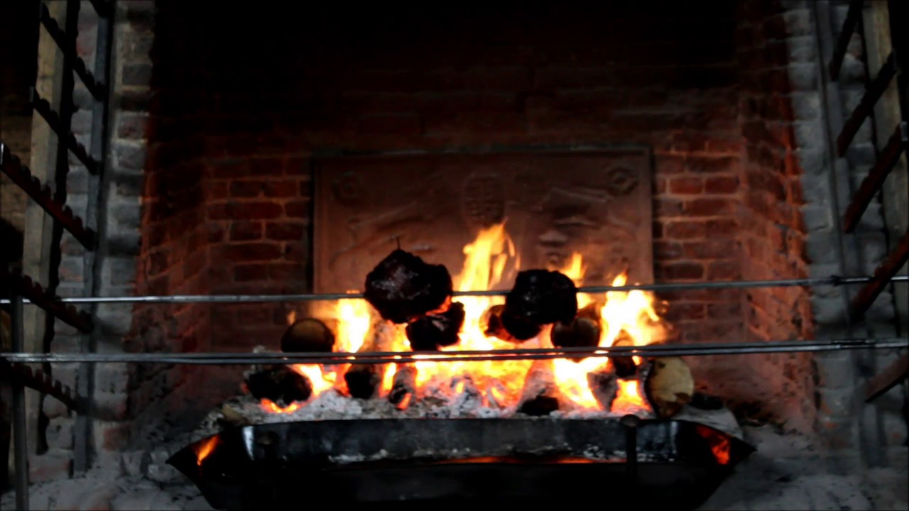 🔥 👑 Medieval Fireplace from Henry VIII's Kitchens at Hampton Court