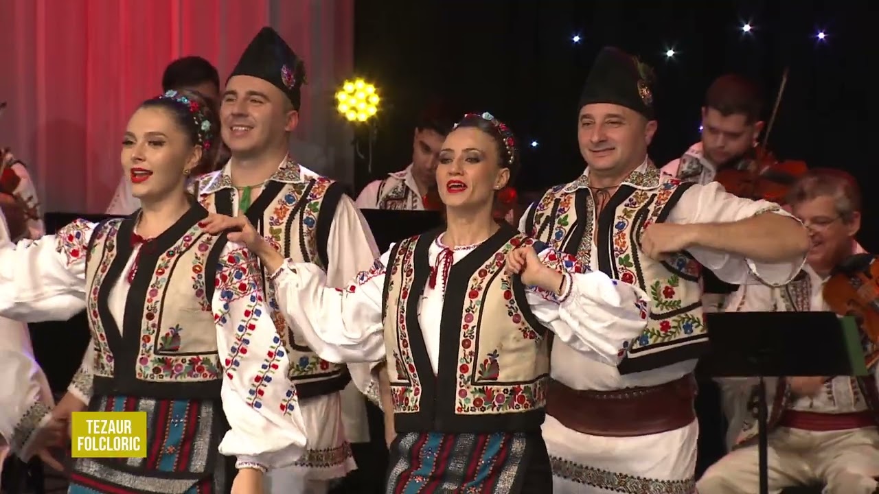 Ansamblul folcloric Profesionist Cununa Carpaților - Suită de jocuri din Moldova (@Tezaur folcloric)